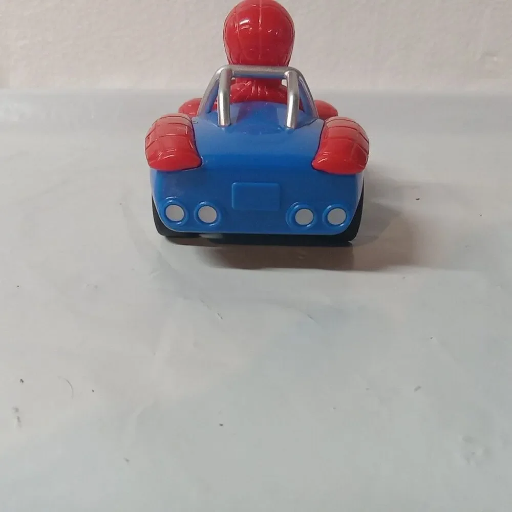 Spiderman Marvel Super‎ Hero Adventures Pull Back & Go Action Race Car Racer